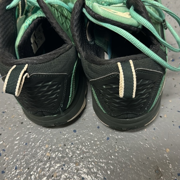 Jordan Basketball Shoes CP3 - Picture 6 of 8